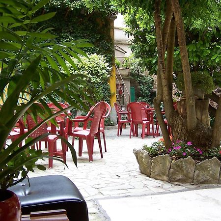 Albergo Corona Salsomaggiore Terme Kültér fotó