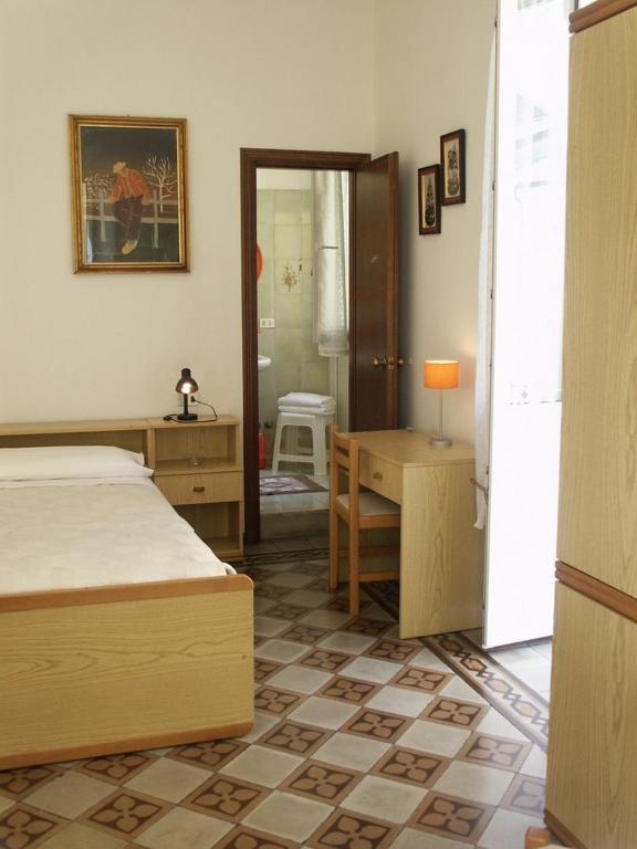 Albergo Corona Salsomaggiore Terme Szoba fotó