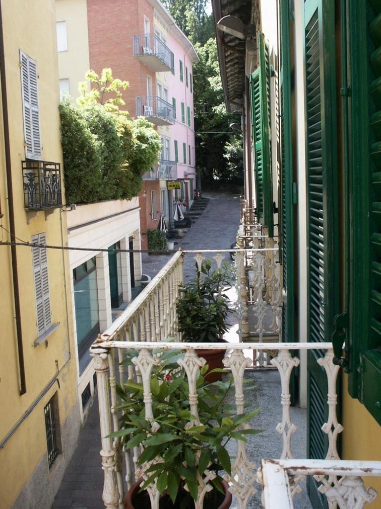 Albergo Corona Salsomaggiore Terme Kültér fotó